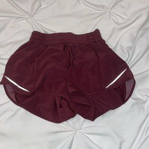 Lululemon Hotty Hot Shorts Low Rise 4 Inch Length (Tall)